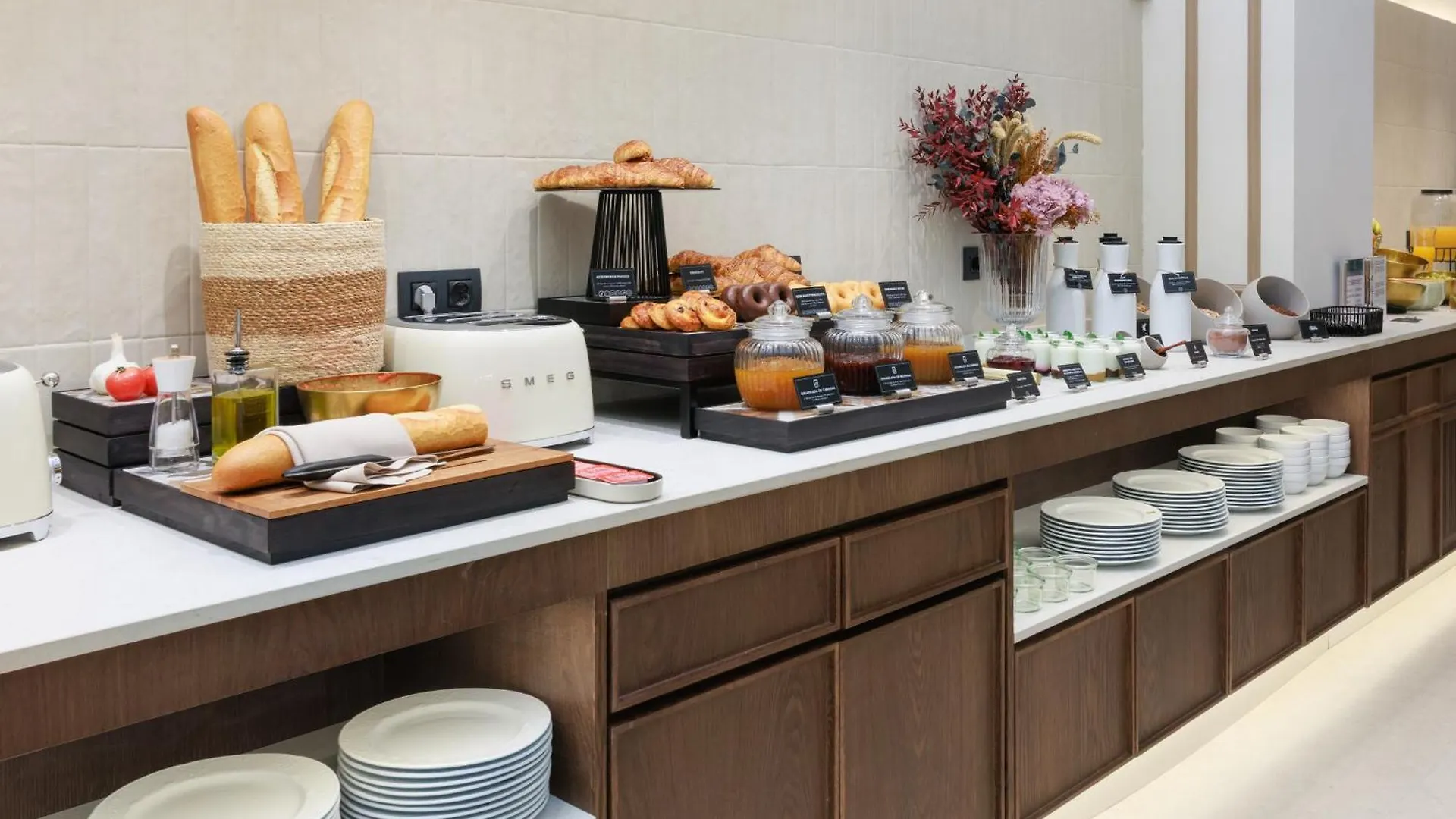 ****  Hotel Medinaceli New Reopening 2025 Barcelona Spanien