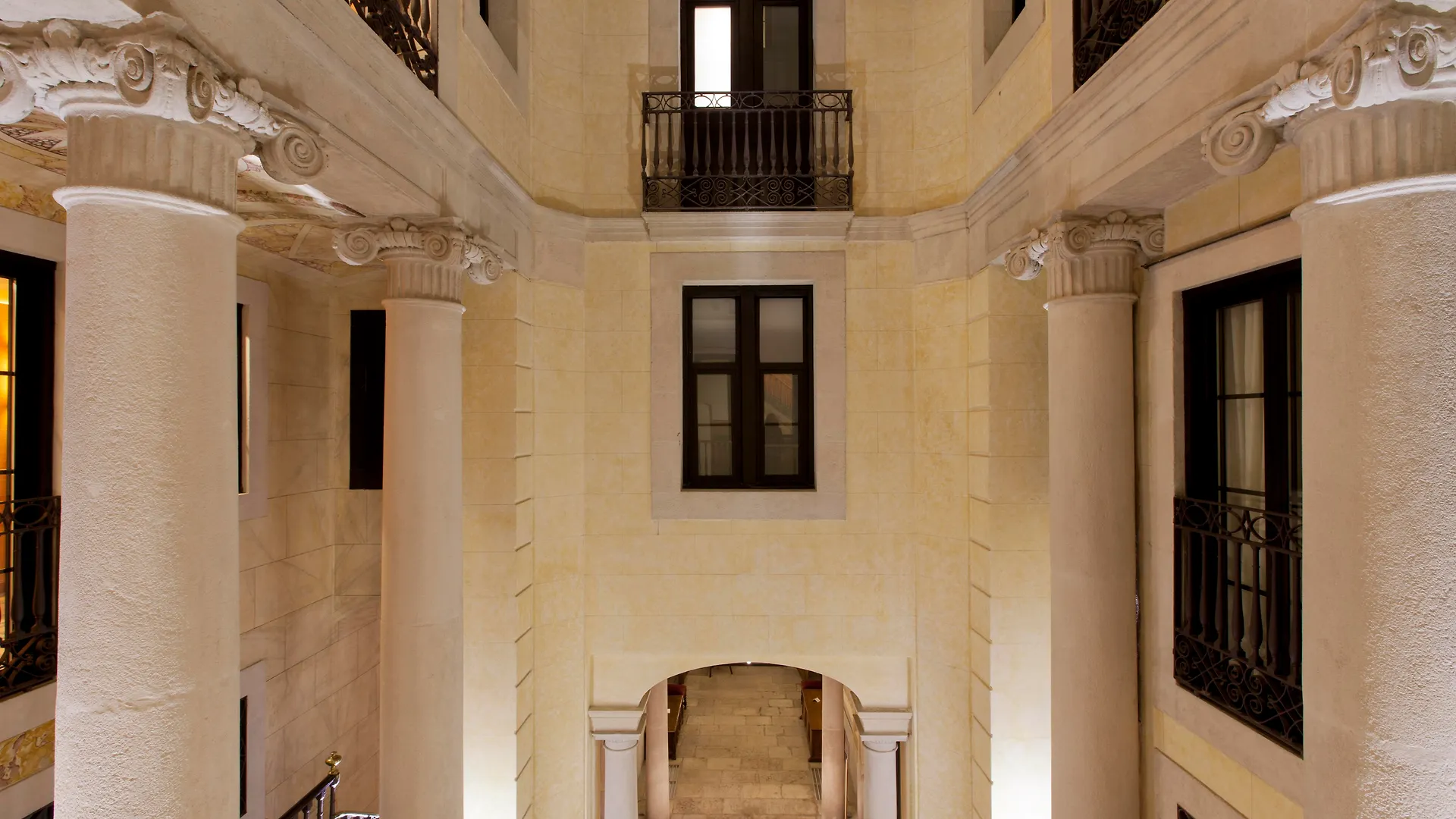 ****  Hotel Medinaceli New Reopening 2025 Barcelona Spanje