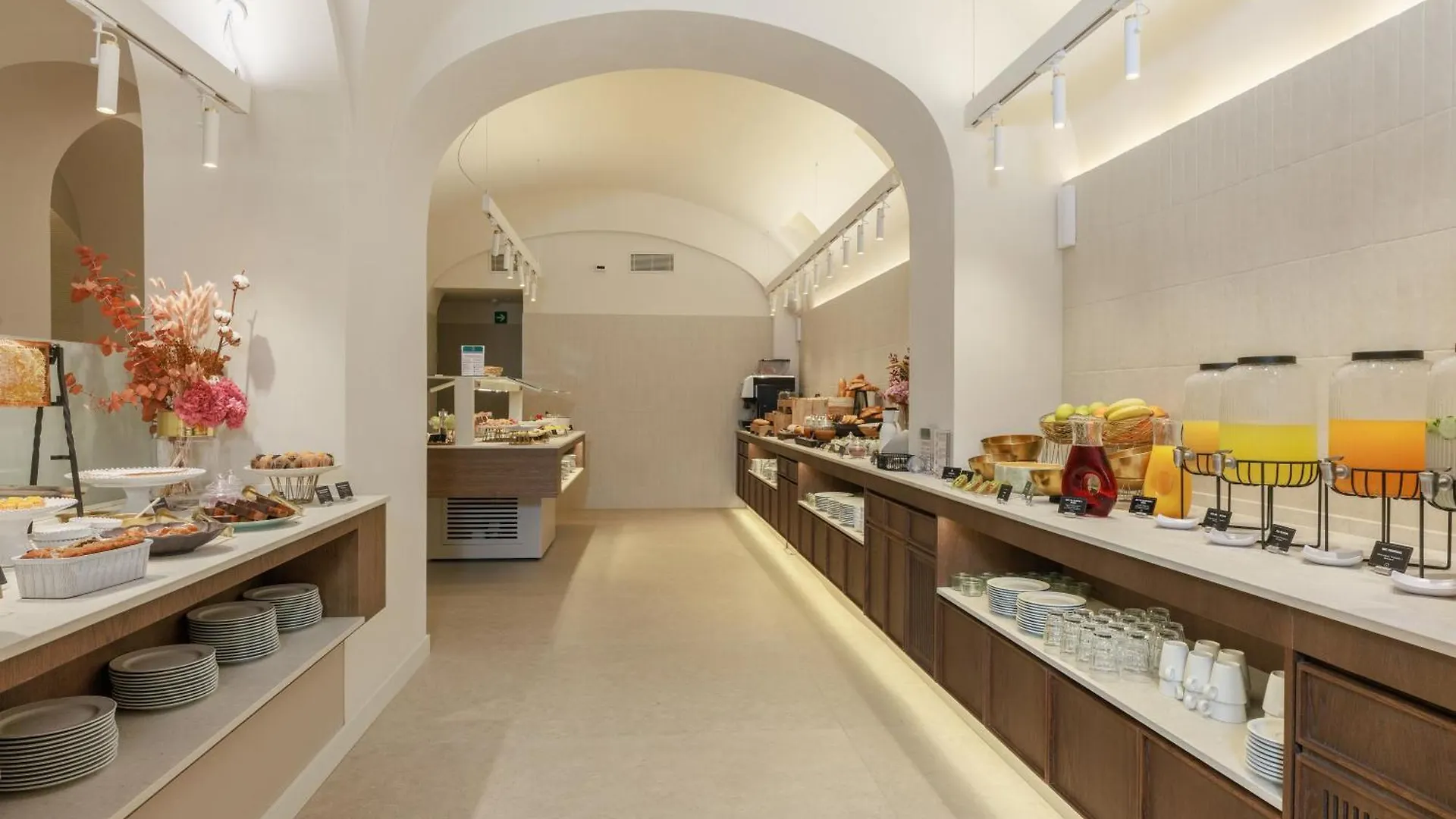 Hotel Medinaceli New Reopening 2025 Barcelona Spanje